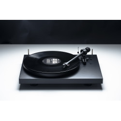 Pro-Ject Debut Reference n°3 – Platine vinyle Hi-Fi avec cellule Ortofon 2M Red Pro-Ject Debut Reference n°3 – Platine vinyle Hi-Fi avec cellule Ortofon 2M Red